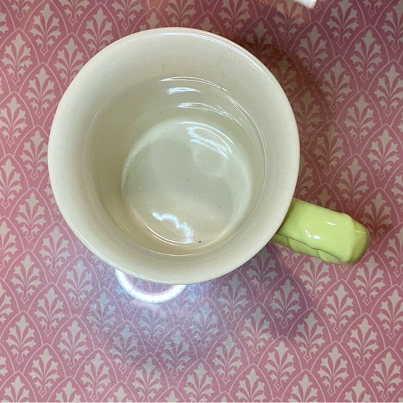 ☘️Celtic Classics Stoneware Basketweave Mug w/Shamrocks☘️ NWOT - Picture 3 of 6